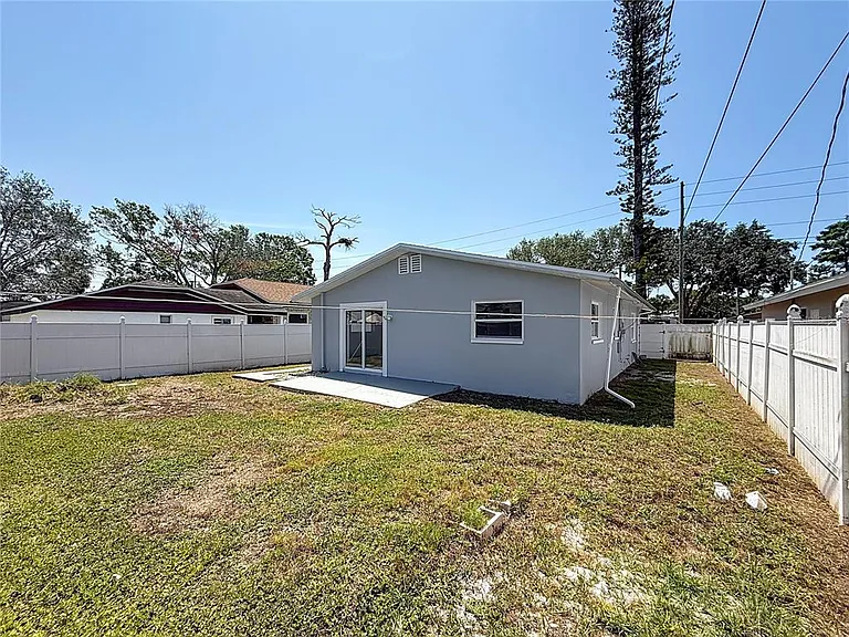 1755 Shore Acres Blvd NE — Photo 31