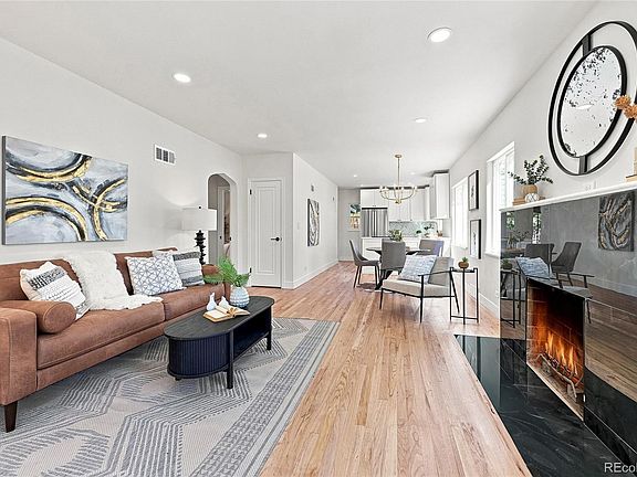 3rd image of 1840 Newport Street