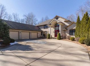 12777 Oneida Woods Trl, Grand Ledge, MI 48837