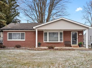 23625 Lynnhurst St, Macomb, MI 48042
