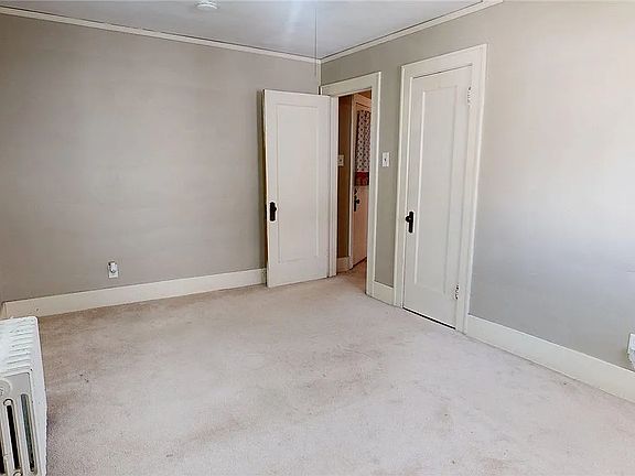 5th image of 450 W Macon St #4