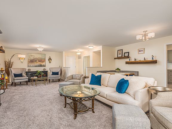 2nd image of 601 Lake Hinsdale Dr APT 308
