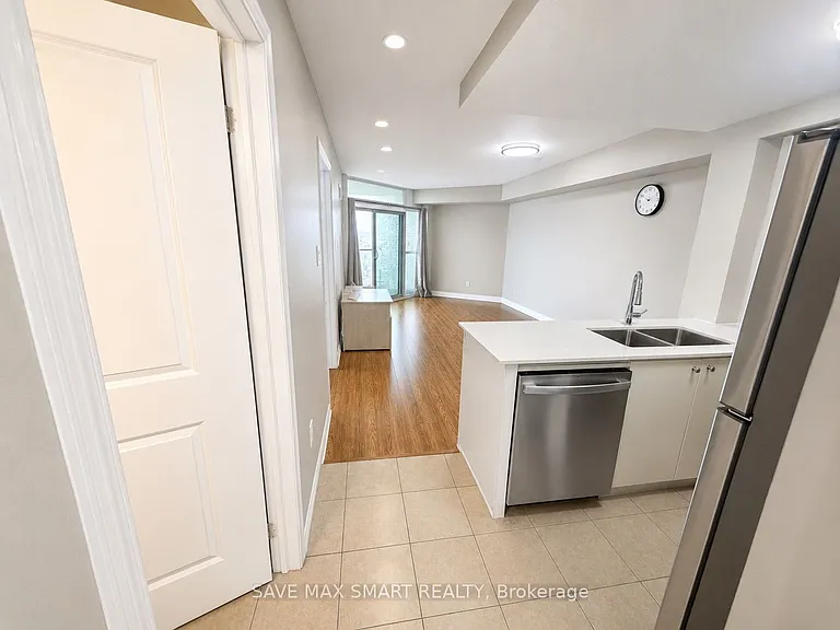 9 George St N #2314 — Photo 8