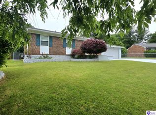 128 Parkside Cir, Vine Grove, KY 40175