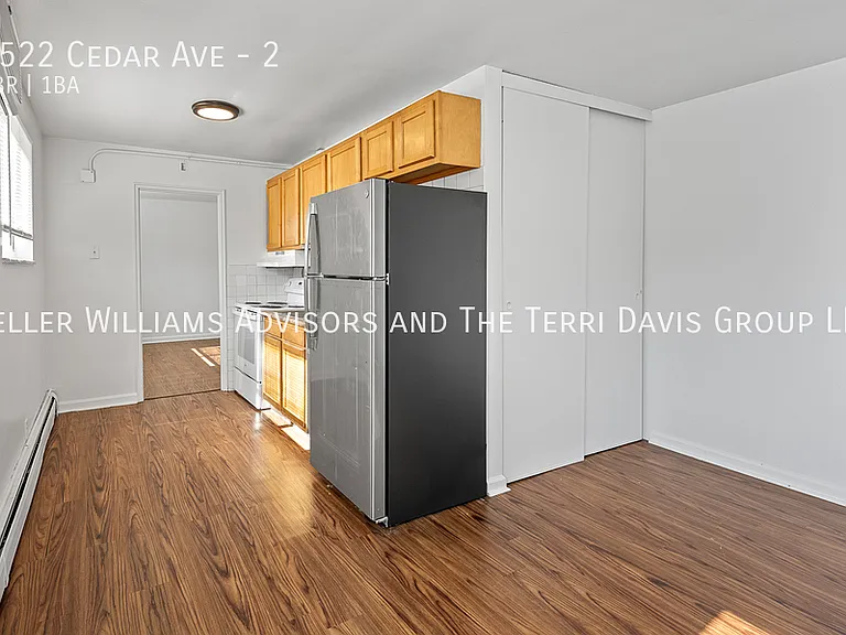 1522 Cedar Ave #2 — Photo 9