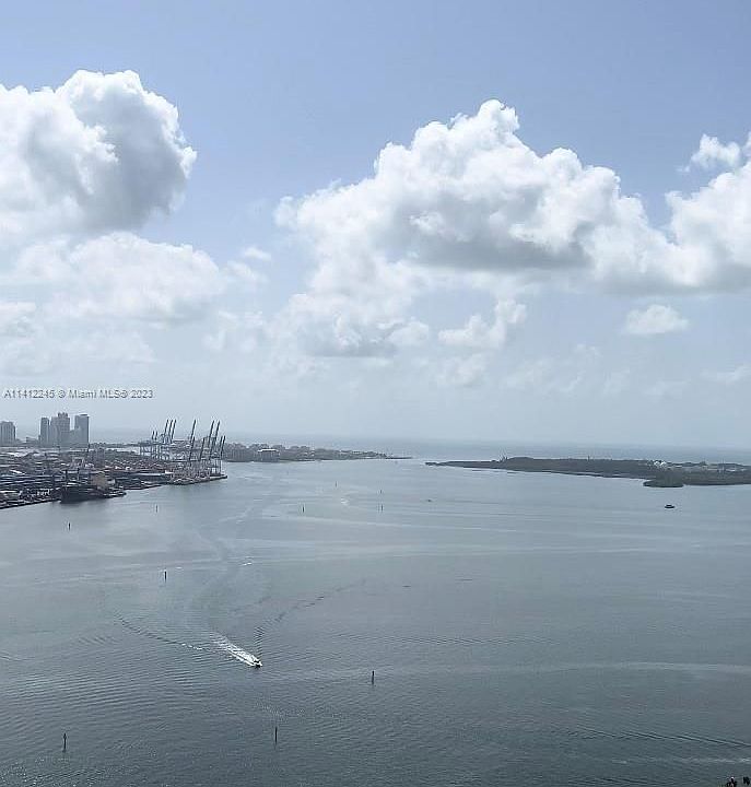 1st image of 325 Biscayne Blvd #4123