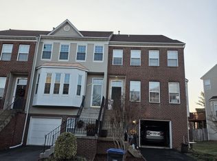 14641 Seasons Dr, Centreville, VA 20120