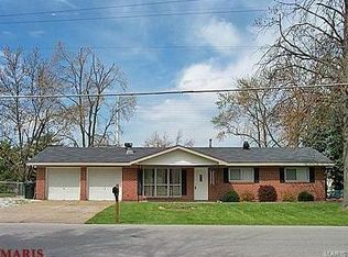 1801 Oak Tree St, Saint Peters, MO 63376