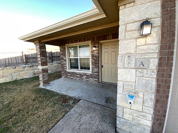 4th image of 1001 Leah Dr Unit A