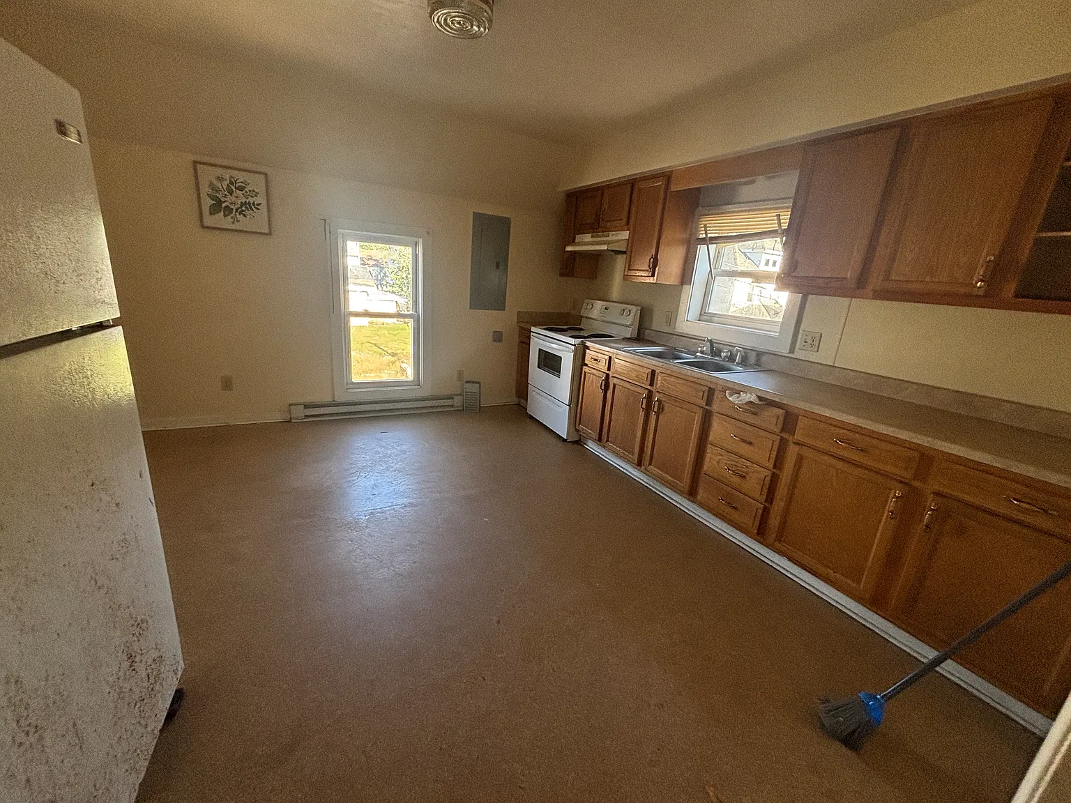 2 bed, $1,075 — Photo 2