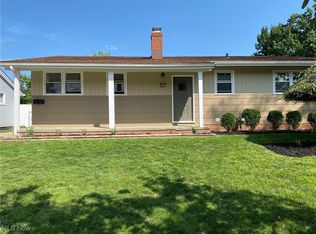 6261 Springwood Rd, Parma Heights, OH 44130