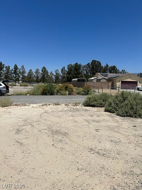 2nd image of 1161 W Sierra Vista Cir S