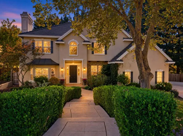 5101 Embassy Ln, Fair Oaks, CA 95628