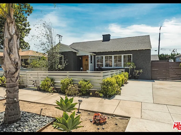 8325 Campion Dr — Photo 1