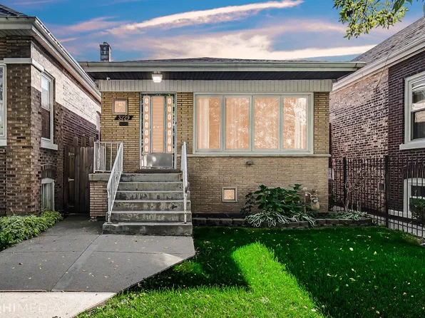 3229 W 64th St, Chicago, IL 60629