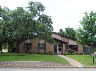 1405 Green St, Graham, TX 76450