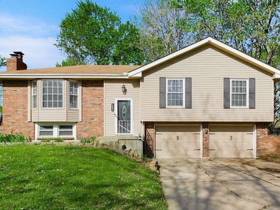 1805 NE 5th St, Blue Springs, MO, 64014