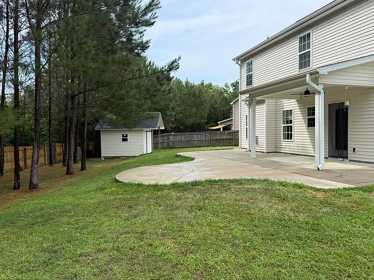 145 Mittams Point Dr — Photo 6