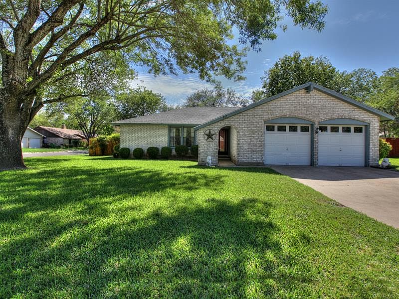 1st image of 807 Braesgreen Dr