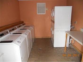 3rd image of 121 Oyster Bay Cir APT 130