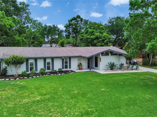 419 Terrace Dr, Seabrook, TX 77586