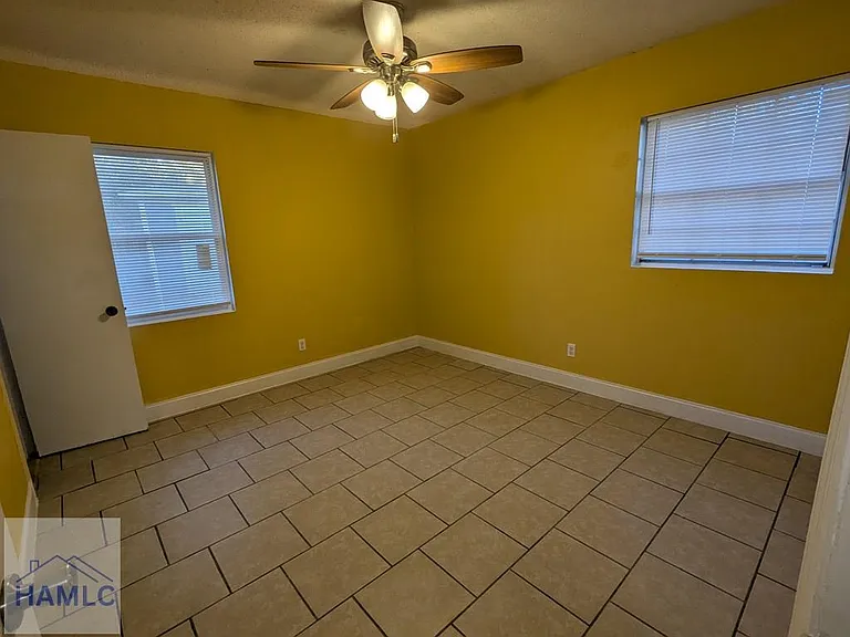 599 Olive St — Photo 7