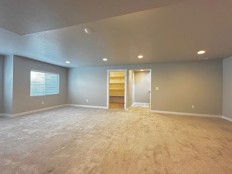 5042 W Willow Way — Photo 22