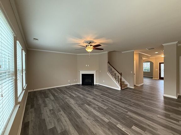 3rd image of 1121 Wainscott Dr