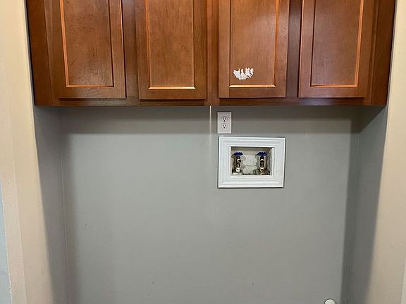 5th image of 809-813 S Church St #821