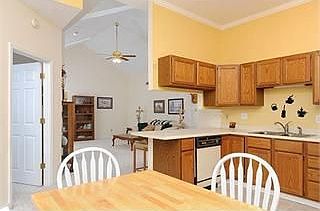 5th image of 8421 Norway St