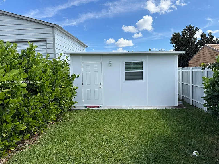 30705 SW 194th Ave — Photo 1