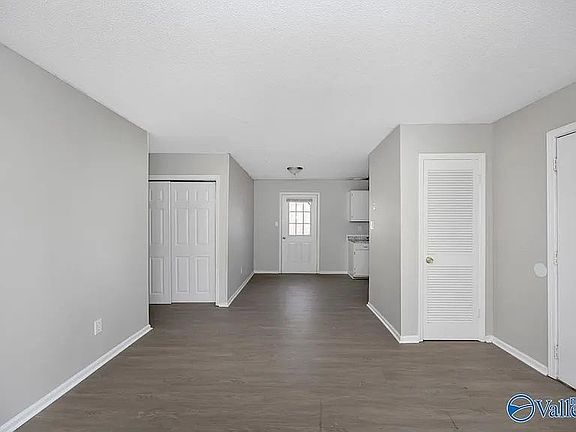 3rd image of 149 Angela Dr Unit D