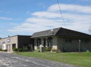 2005 Hawthorne Ave, Two Rivers, WI 54241