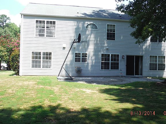 2nd image of 128 Hedgerow Ln