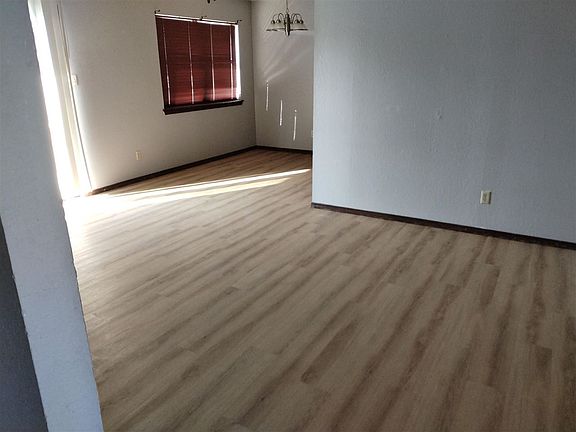 5th image of 6404 SW Glenhaven Ave