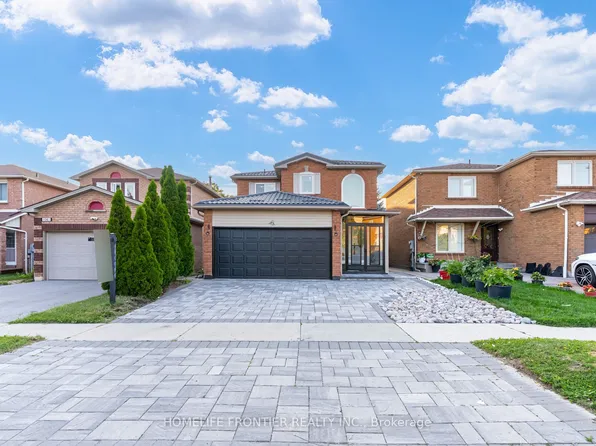 1059 Ivandale Dr, Mississauga, ON L5V 1A9
