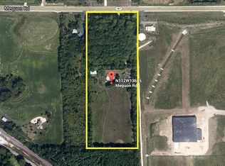 N112W13635 Mequon Rd, Germantown, WI 53022