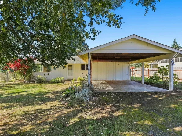 1515 N Elliott St, Coquille, OR 97423