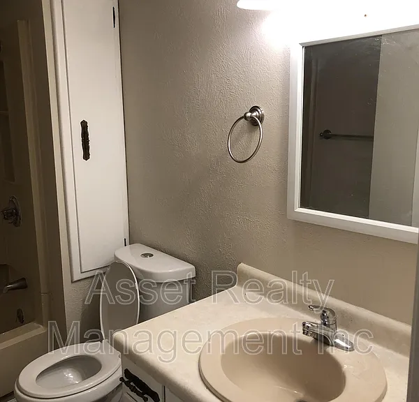 218 Britton Dr — Photo 18