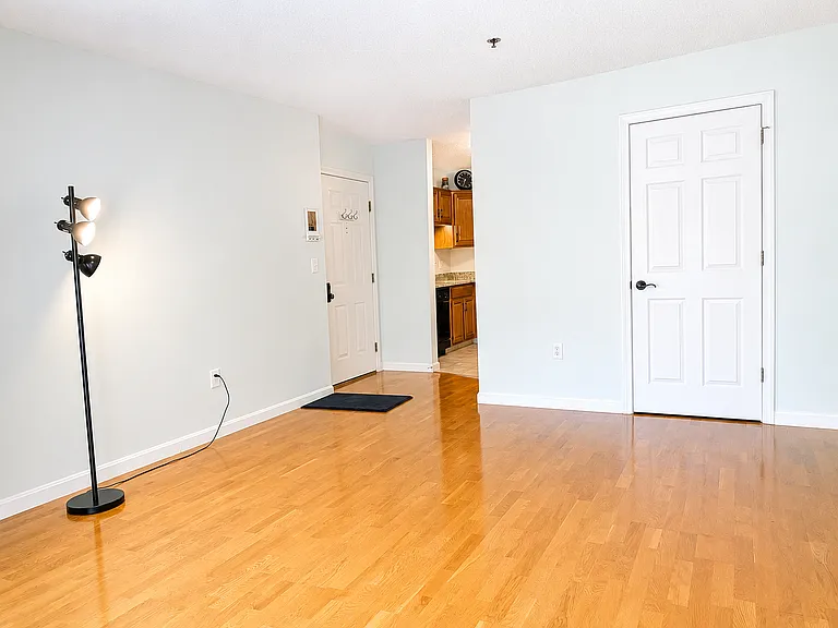 490 River Rd #31 — Photo 7