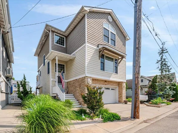 23 Arthur Street, Baldwin, NY 11510