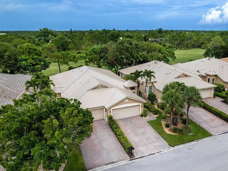 3751 NW Willow Creek Dr — Photo 33