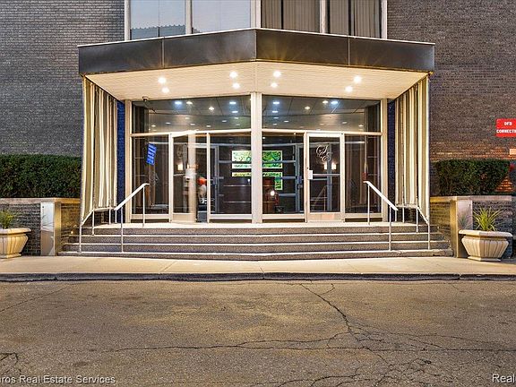 5th image of 8200 E Jefferson Ave APT 802