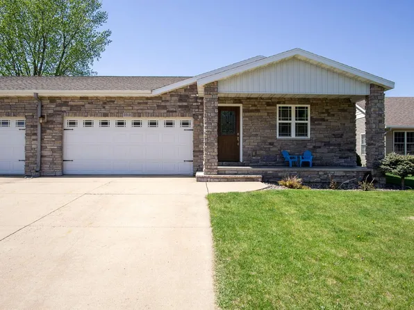 3312 White Oak Ln, Eau Claire, WI 54703