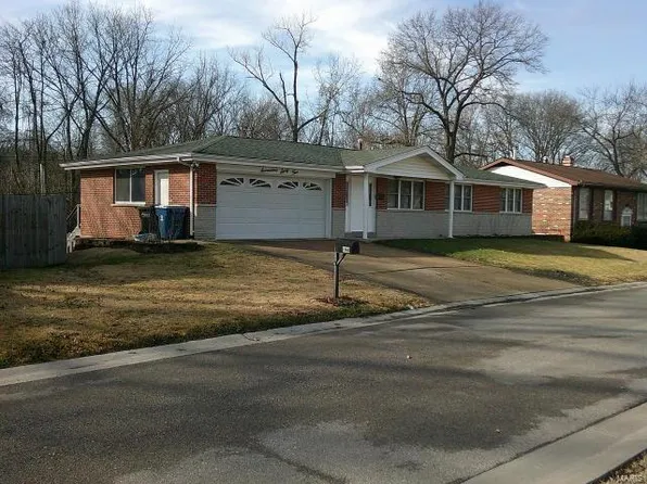 1765 Melody Ln, Arnold, MO 63010