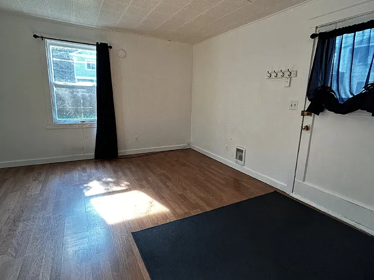 503.5 S Almon St — Photo 21