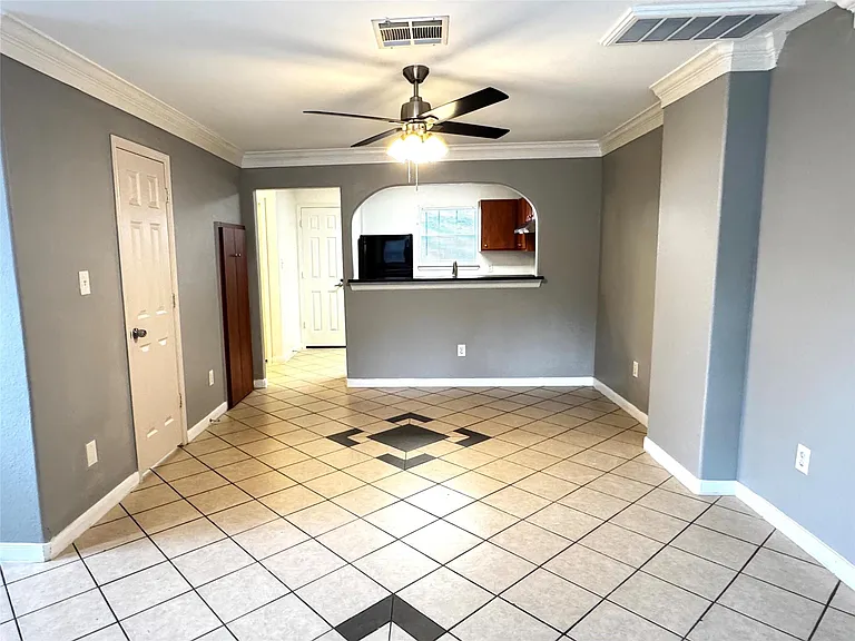 2110 Turner Dr — Photo 8