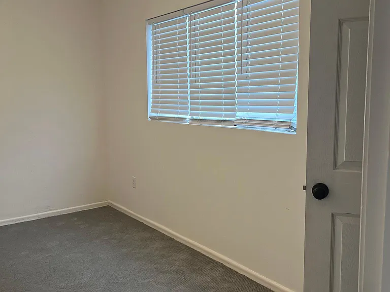 4525 San Carlos Ave — Photo 6