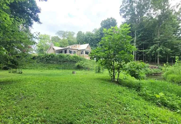 17 Woodland Dr — Photo 8