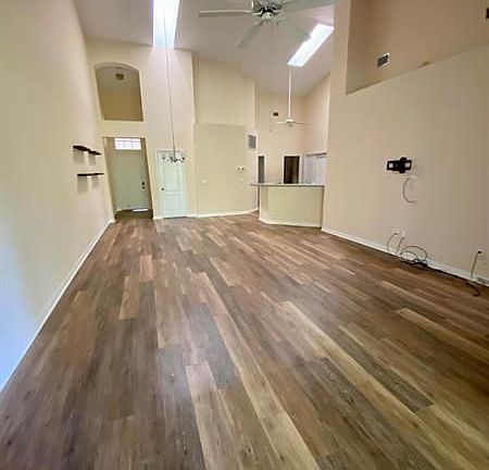 5th image of 1679 SW Harbour Isles Cir #10